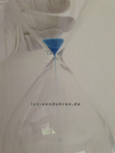 Sonderanfertigung Sanduhr blauer Sand